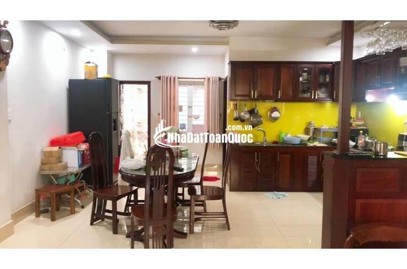 Bán nhà đường số 9, Phường Hiệp Bình Chánh, Thủ Đức. 90m2, 4 tầng, 4PN, SH. Giá 10.3 tỷ. LH: 0933125879