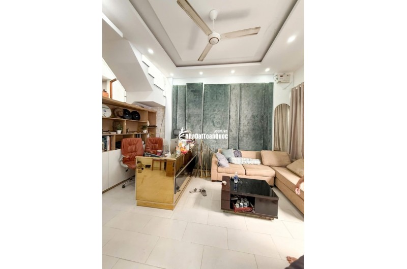 Bán nhà ngõ Q.2, An Khánh, đường Số 8. DT 50m2, 2 tầng, 2PN. Sổ hồng chính chủ, giá 9.9 tỷ. LH: 0933125879