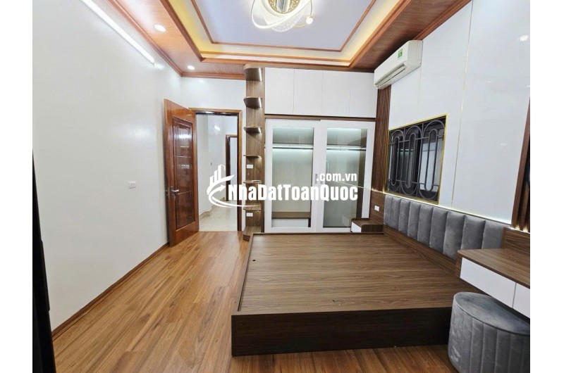 Bán nhà Kim Giang 37m 4 tầng full nội thất mới.