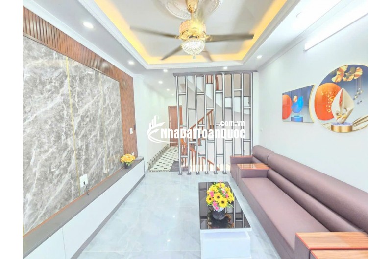NHÀ ĐẸP VĨNH KHANG-NGỌC HỒI-4 TẦNG- CÓ SỔ ĐỎ CHỈ NHỈNH 5 TỶ