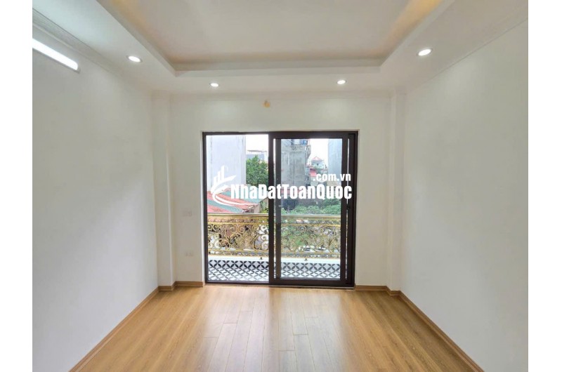 NHÀ ĐẸP VĨNH KHANG-NGỌC HỒI-4 TẦNG- CÓ SỔ ĐỎ CHỈ NHỈNH 5 TỶ