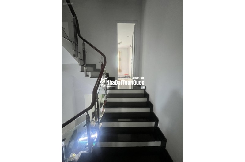 BÁN NHÀ ĐẸP KIẾN TRÚC VIEW RỪNG CÔNG VIÊN 66/ XVNT, P.21, BÌNH THẠNH. Giá 5.8 tỷ, 5PN