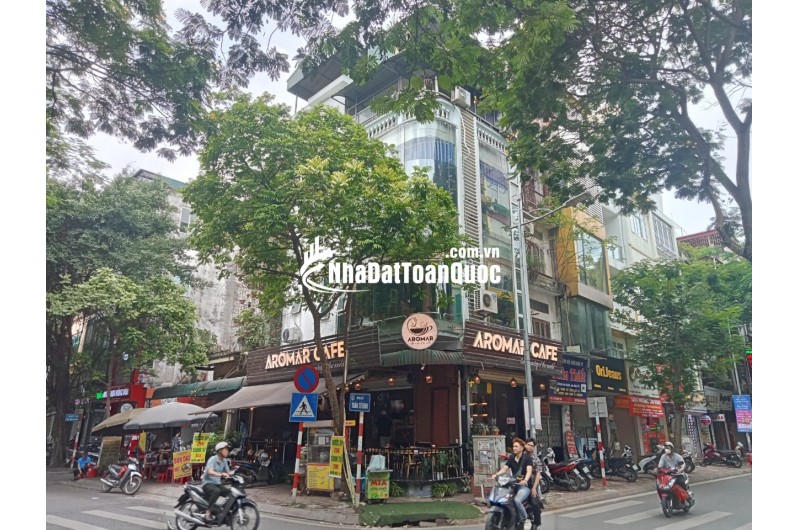 Cho thuê nhà mặt phố Nguyễn Gia Thiều,Hoàn Kiếm 80M2 mặt tiền 9m,giá thuê 35tr/th