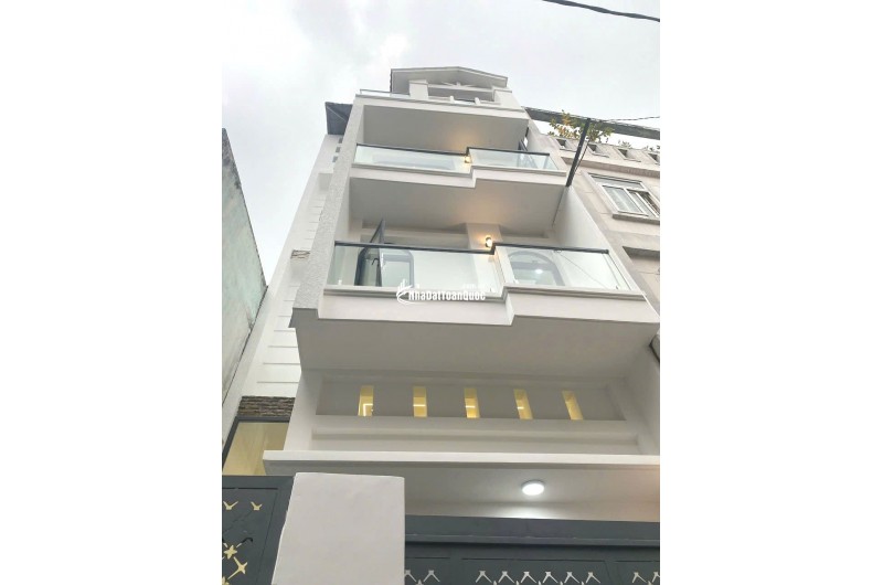 Bán nhà 4 tầng hẻm xe hơi ngay Lê Quang Định DT 42m2 Giá nhỉnh 7 tỷ