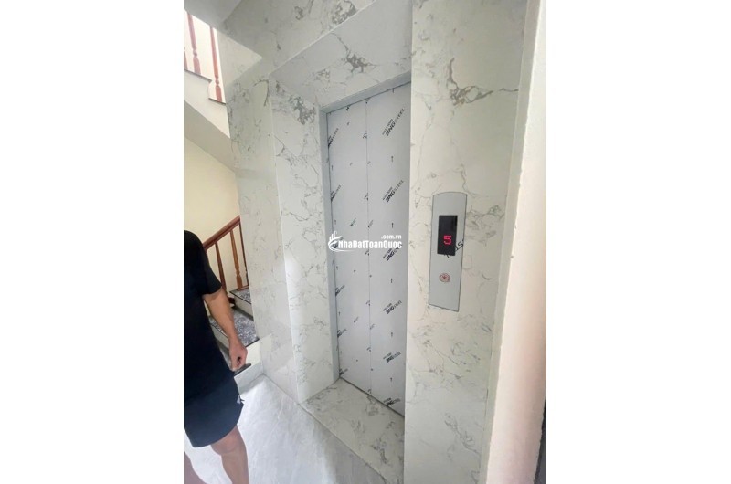 NHÀ MỚI KINH KONG ĐỊNH CÔNG -HOÀNG MAI – THOÁNG ĐẸP – NỞ HẬU – THANG MÁY – DT 40M – 6TẦNG -GIÁ CHÀO 8,8 TỶ.