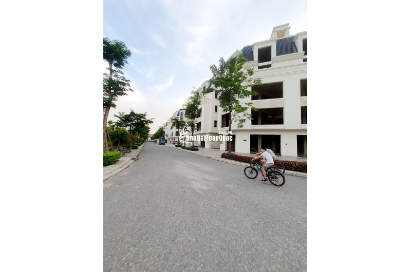 H Nhà YÊn Vĩnh 30m2, Sở hữu ngõ riêng, nông, thẳng tắp, sát vách khu đô thị Hinode