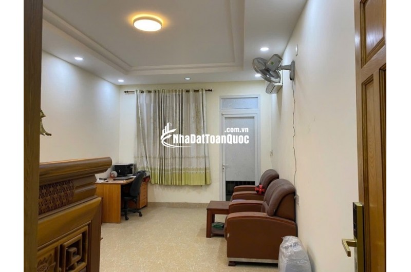 BÁN NHÀ ĐẸP 4 TẦNG HẺM XE HƠI - KHU VIP LINH TRUNG THỦ ĐỨC. GẤP BÁN- GIÁ CHỈ 5.9 TỶ SAU NHIỀU LẦN GIẢM CHÀO