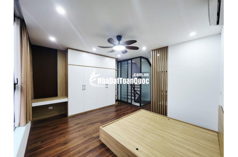 BÁN NHÀ VĂN LA - HÀ ĐÔNG, THANG MÁY, 36M2, 10.X TỶ