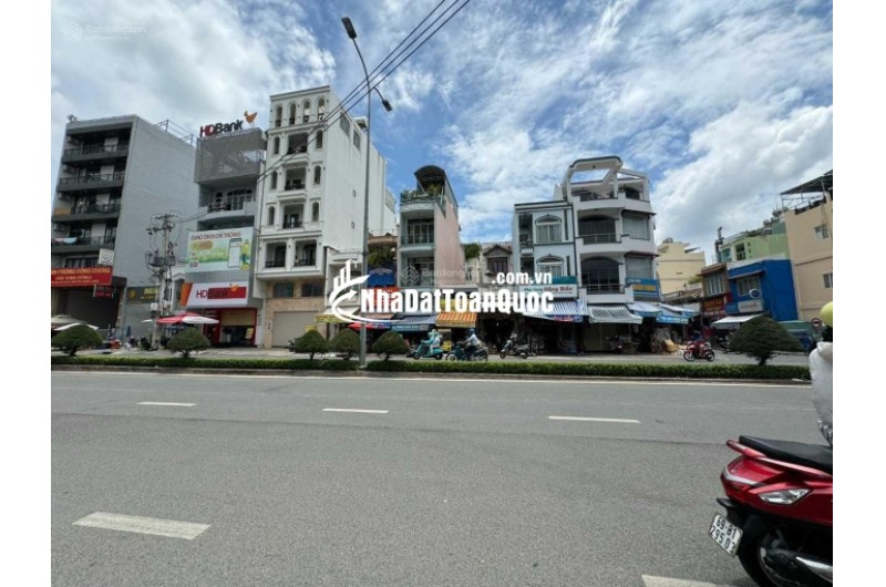 Bán nhà riêng, đang cho thuê 60tr/tháng (8 phòng + 1 mặt bằng)