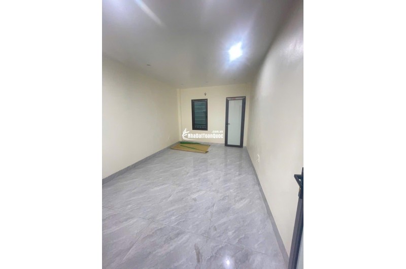 NHÀ MỚI KINH KONG ĐỊNH CÔNG -HOÀNG MAI – THOÁNG ĐẸP – NỞ HẬU – THANG MÁY – DT 40M – 6TẦNG -GIÁ CHÀO 8,8 TỶ.