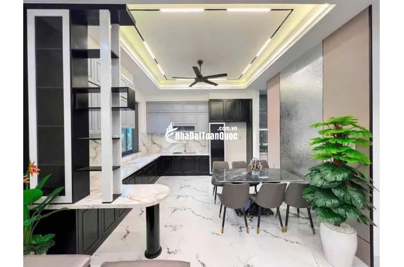 CHÍNH CHỦ BÁN NHÀ TRUNG TÂM PHƯỜNG 4, TP.TÂN AN, 85M², SHR, GIÁ CHỈ 2.6 TỶ