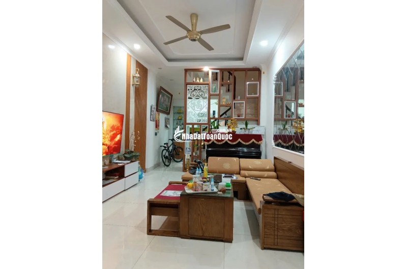 Bán Nhà Lương Thế Vinh, Gần Công Viên Phùng Khoang, Nhà Dân Xây, Ngõ Đẹp