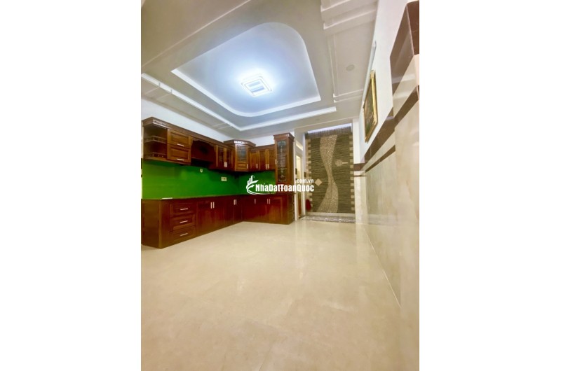 Bán nhà 64m², 4PN, 4WC, 3 tầng, Q.9, 7,05  tỷ, sổ hồng