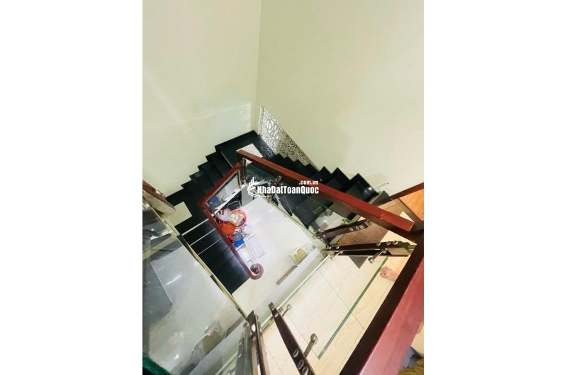 NHÀ ĐẸP SÁT MẶT TIỀN - HẺM XE HƠI TRÁNH NHAU - LÊ ĐỨC THỌ - GÒ VẤP - 4,1x19m2 - NHỈNH 9 TỶ - KHU CAO TẦNG