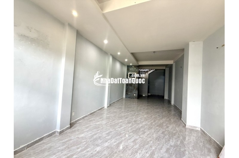Bán nhà trong ngõ Bình Chiểu, Thủ Đức. DT 74m2, 4 tầng, 6PN, SH. Giá 7.35  tỷ. LH: 0933125879