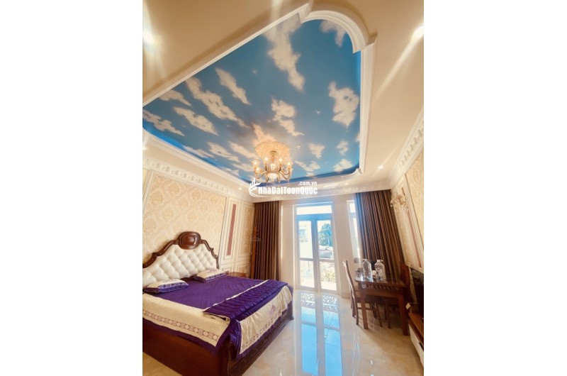 Bán nhà mặt phố Trương Văn Hải, Q.9, DT 135m2, 5 tầng, 6PN, SH, giá 20.99 tỷ. LH: 0933125879