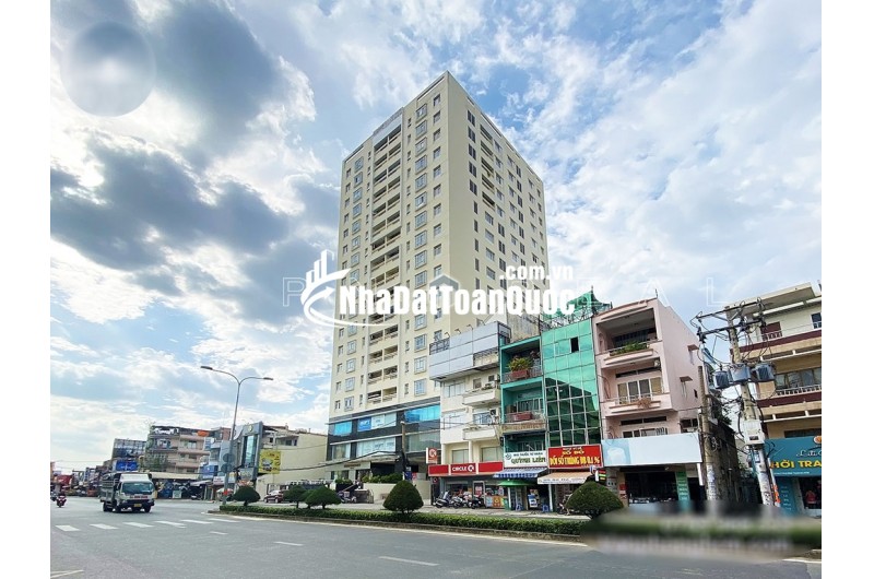 Bán nhà riêng, đang cho thuê 60tr/tháng (8 phòng + 1 mặt bằng)