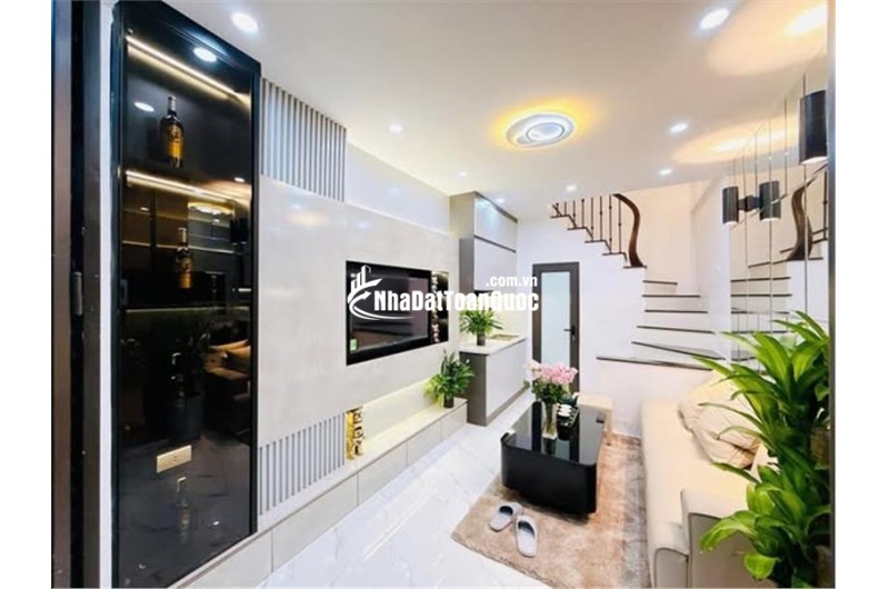 SIÊU PHẨM NGUYỄN TRÃI - THANH XUÂN - Ô TÔ ĐỖ CỬA - DT 25M - 4 TẦNG - GIÁ 5.15 TỶ.