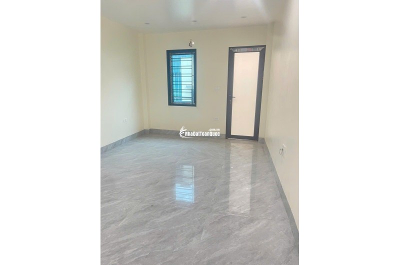 NHÀ MỚI KINH KONG ĐỊNH CÔNG -HOÀNG MAI – THOÁNG ĐẸP – NỞ HẬU – THANG MÁY – DT 40M – 6TẦNG -GIÁ CHÀO 8,8 TỶ.