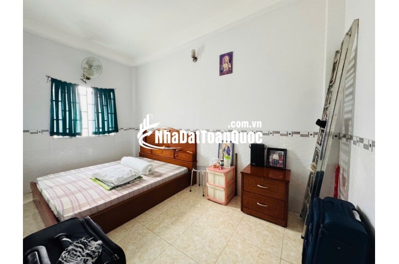 NHÀ ĐẸP 4 TẦNG - BÌNH ĐÔNG - NGANG LỚN GẦN 5M - NGAY CHUNG CƯ AQUA - GIÁP QUẬN 5 - GIÁ 6 TỶ
