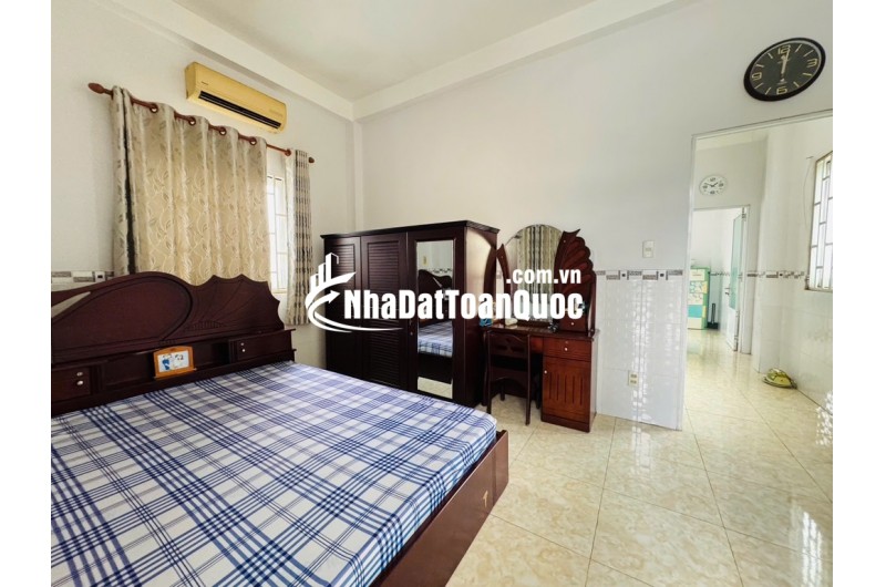 NHÀ ĐẸP 4 TẦNG - BÌNH ĐÔNG - NGANG LỚN GẦN 5M - NGAY CHUNG CƯ AQUA - GIÁP QUẬN 5 - GIÁ 6 TỶ