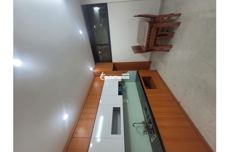 BÁN NHÀ TÔ HIỆU, 5 TẦNG THANG MÁY, 40M2, 10.X TỶ