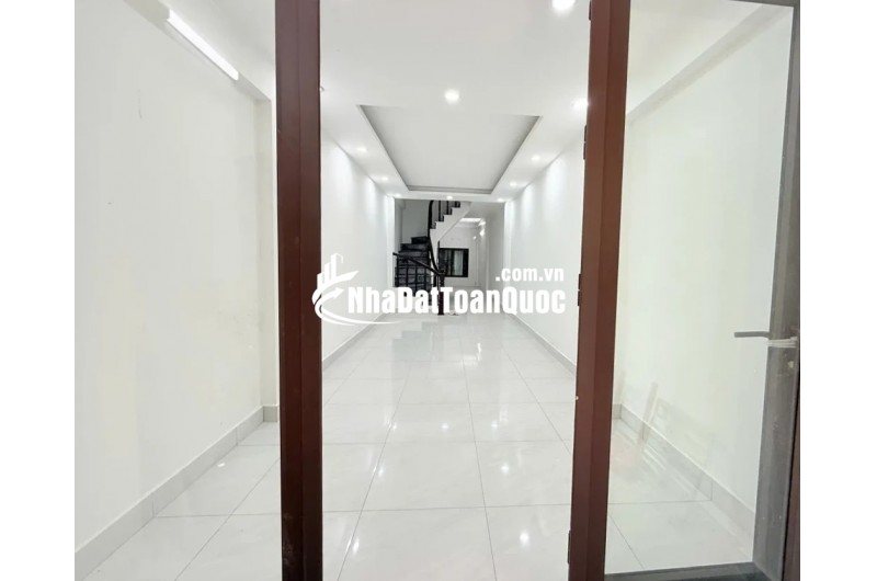 NHÀ ĐẸP Lĩnh Nam 50m2, 4 Tầng, Sổ Đỏ, Giá TỐT - Gọi Xem Ngay!