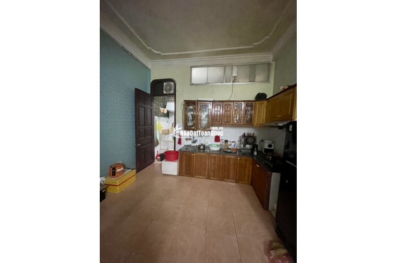 Cần tiền em bán gấp nhà Phố Kim Đồng 57m*4  Tầng, ba bước ra phố giá 9,3 tỷ