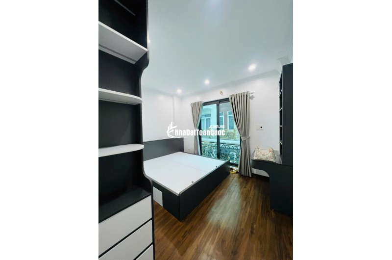 CHÍNH CHỦ BÁN NHÀ 6 TẦNG CỔ NHUẾ - LÔ GÓC, 58M2, CÓ THANG MÁY, FULL NT, Ô TÔ ĐỖ CỬA, SDCC