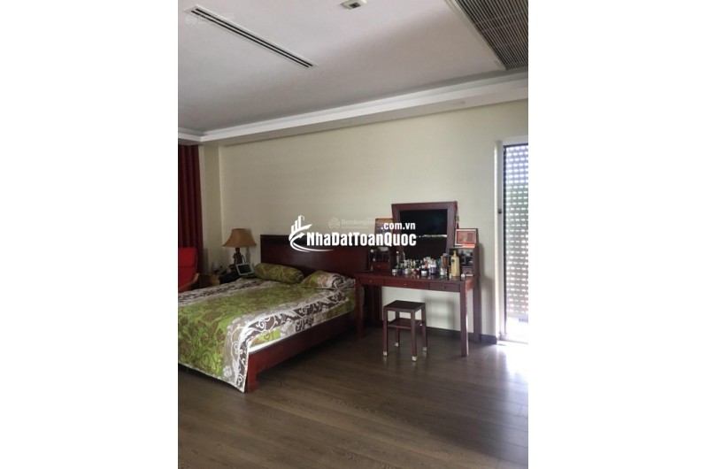 Bán nhà HXH đường Lê Quang Định Phường 7 - Bình Thạnh xây 4 tầng - sân để 2 ô tô