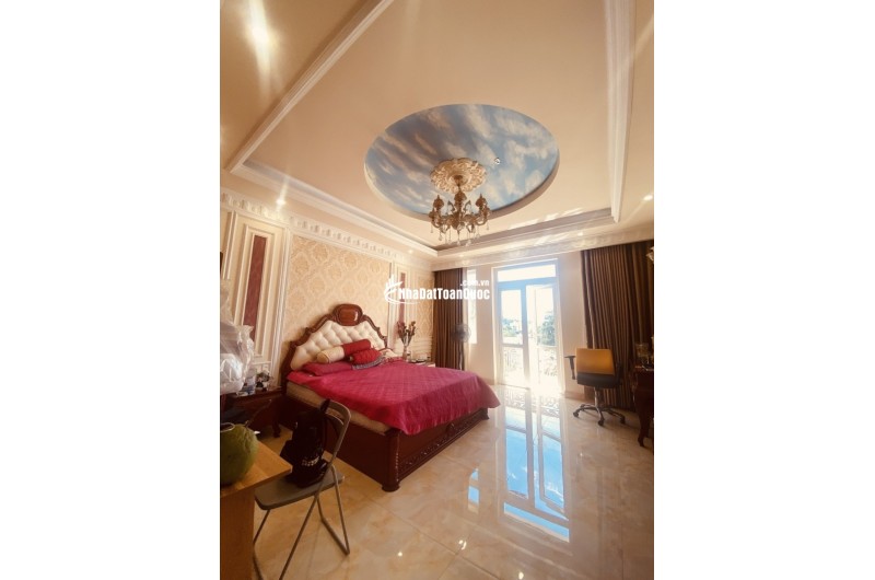 Bán nhà mặt phố Trương Văn Hải, Q.9, DT 135m2, 5 tầng, 6PN, SH, giá 20.99 tỷ. LH: 0933125879