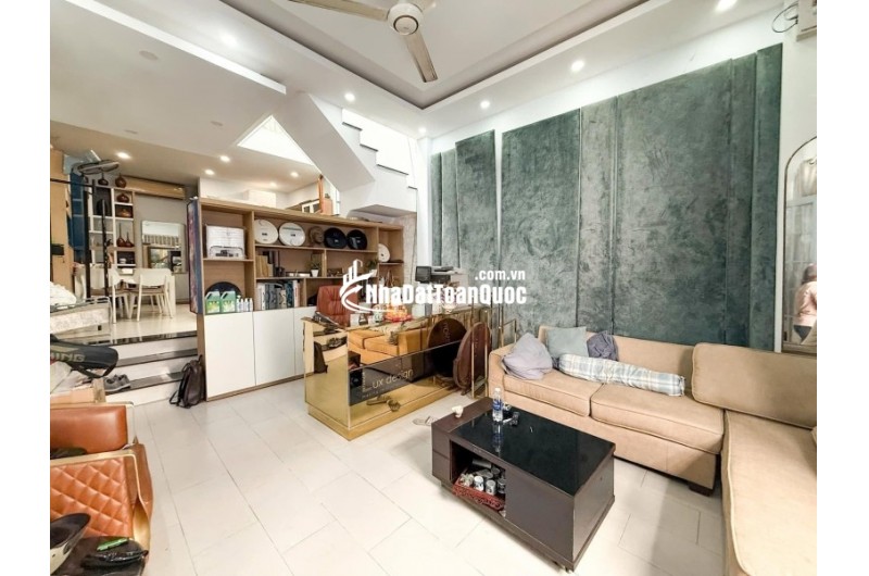 Bán nhà ngõ Q.2, An Khánh, đường Số 8. DT 50m2, 2 tầng, 2PN. Sổ hồng chính chủ, giá 9.9 tỷ. LH: 0933125879