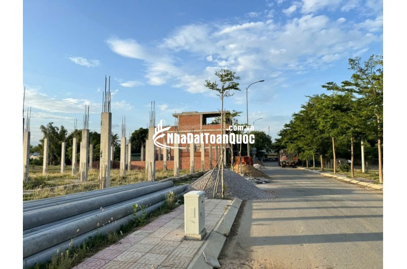TẬN HƯỞNG CUỘC SỐNG TRỌN VẸN GIỮA ĐÔ THỊ MỚI