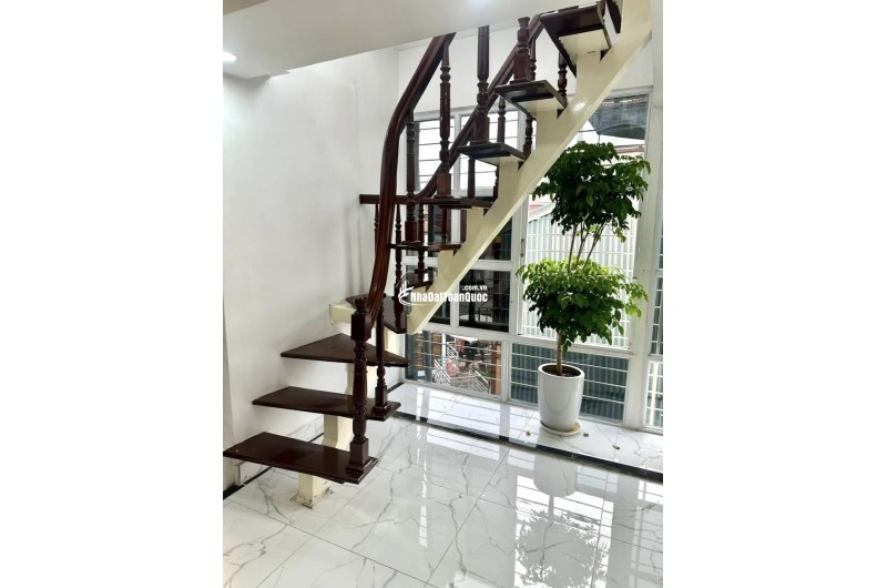 HOT ! BÁN NHÀ TẬP THỂ BÁCH KHOA – GẦN CÁC TRƯỜNG ĐẠI HỌC LỚN, CỰC PHÙ HỢP CHO SINH VIÊN