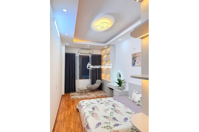 Hiếm- Chỉ hơn 5 tỷ- Nhà ngõ 1 Bùi Xương Trạch- Ngõ thông- Thông số vàng