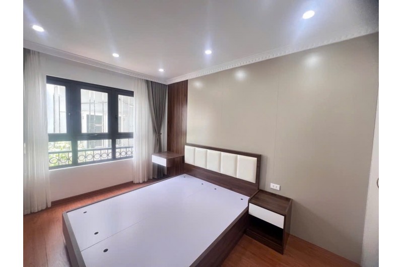 Thụy Khuê! 45, 6 tầng, mặt tiền 6m chỉ hơn 9.8 tỷ
