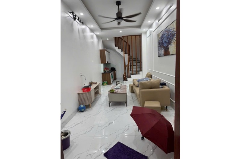 Bán nhà Xuân Đỉnh 40m, 5 tầng, oto đỗ cửa, tặng full nội thất!