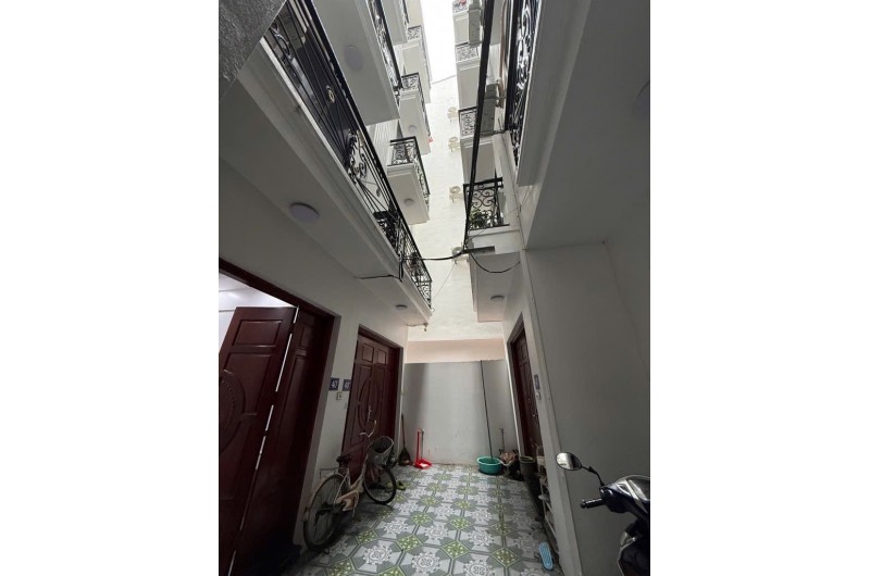 Bán nhà Xuân Đỉnh 40m, 5 tầng, oto đỗ cửa, tặng full nội thất!