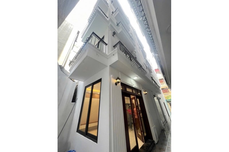 Bán nhà Xuân Đỉnh 35m, 5 tầng. Mặt tiền 6,7m, đường vào 3m cực hiếm!