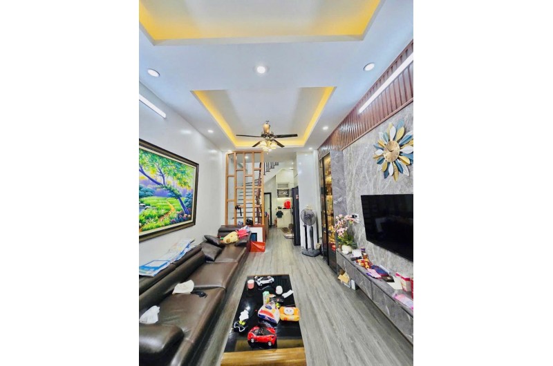 Chính chủ bán nhà Tân Xuân, Bắc Từ Liêm, DT 35m2, vị trí siêu đẹp, ô tô đỗ cửa
