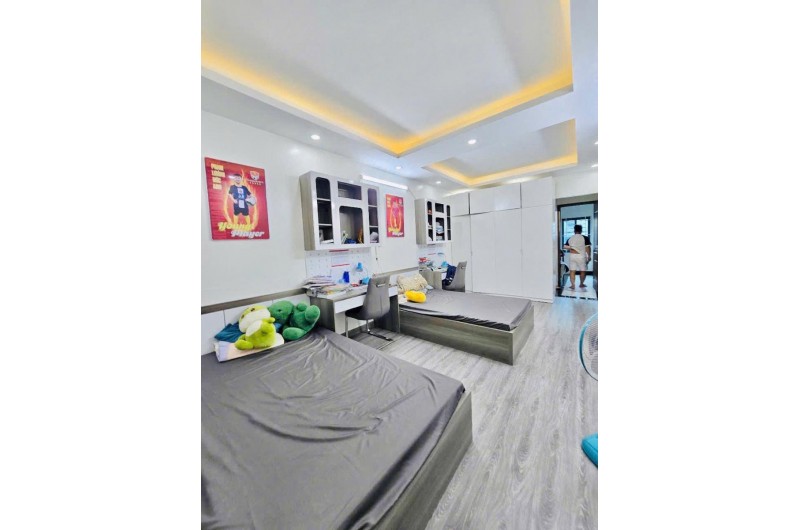 Chính chủ bán nhà Tân Xuân, Bắc Từ Liêm, DT 35m2, vị trí siêu đẹp, ô tô đỗ cửa