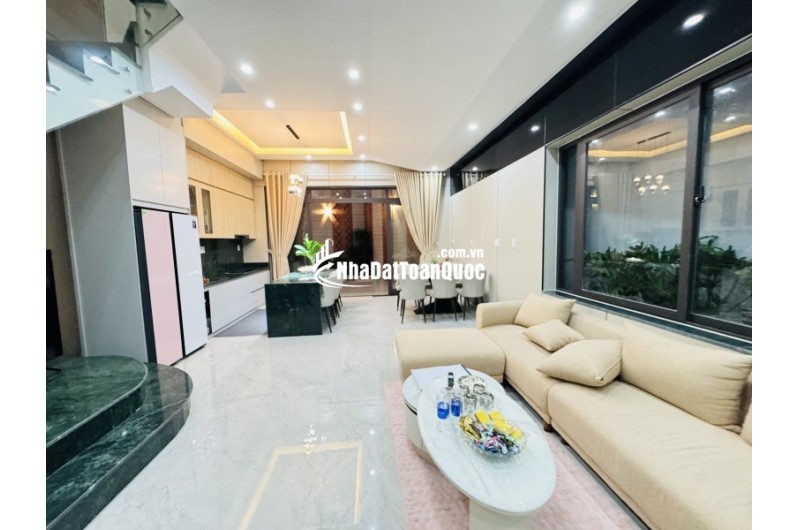 ► Nhà Mai Lão Bạng, gần Bạch Đằng, 108m2, ngang 5.5m, 3 mê mới tinh, Hiện Đại, Nội Thất Ngoại, 6.37 tỷ