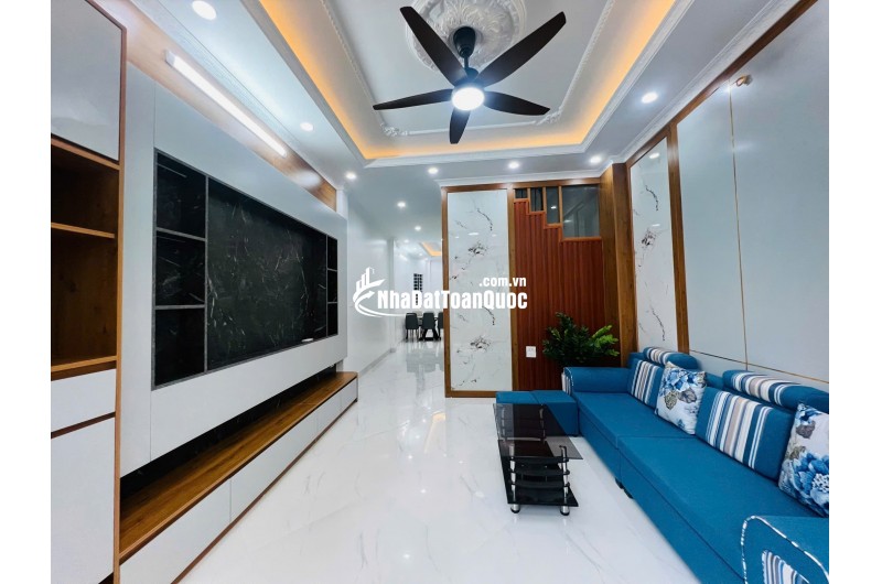CHÍNH CHỦ BÁN NHÀ 6 TẦNG CỔ NHUẾ - LÔ GÓC, 58M2, CÓ THANG MÁY, FULL NT, Ô TÔ ĐỖ CỬA, SDCC