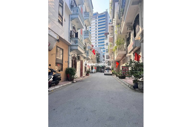 NGUYỄN VĂN CỪ,LONG BIÊN 10 tỷ 50m MẶT TIỀN 5m NGÕ Ô TÔ,NHÀ C4 CŨ