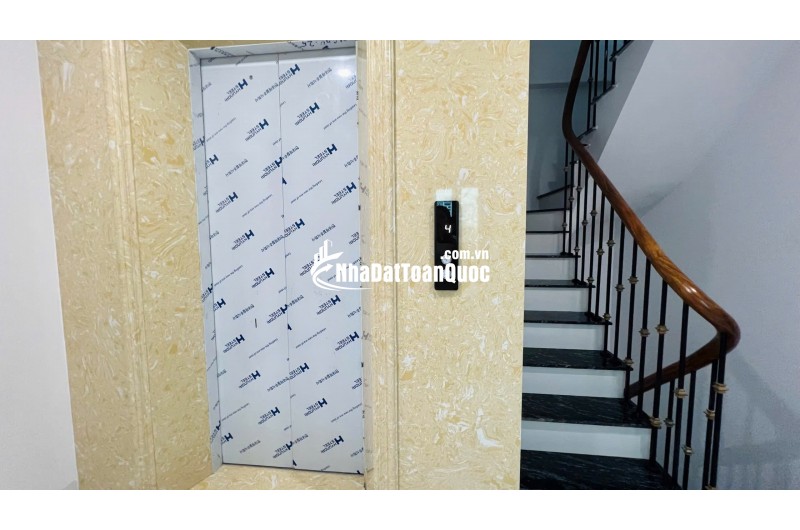 CHÍNH CHỦ BÁN NHÀ 6 TẦNG CỔ NHUẾ - LÔ GÓC, 58M2, CÓ THANG MÁY, FULL NT, Ô TÔ ĐỖ CỬA, SDCC