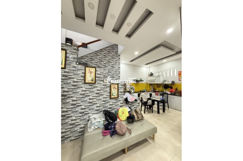 Nhà P14 Gò Vấp 83m2, Hẻm xe tải 6M, 6.5x15m, Chỉ 7.3 Tỷ