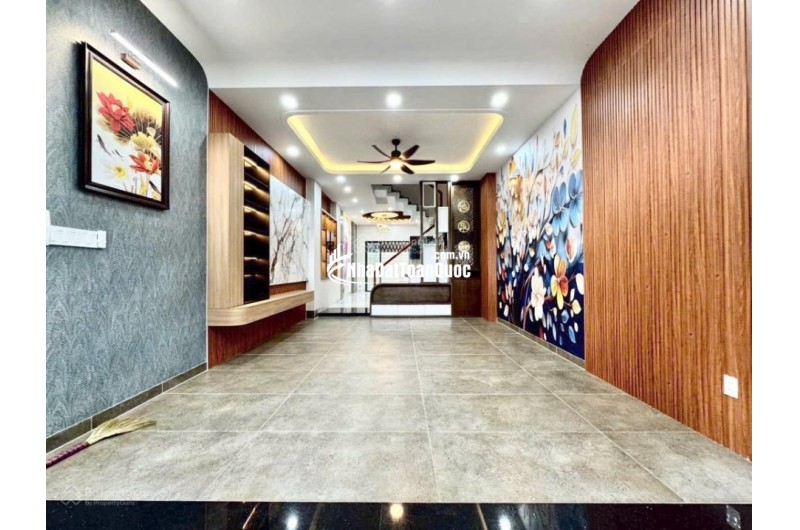 Bán gấp nhà hẻm xe tải - thông số 4.5x16.7m - 4 tầng - Đặng Thuỳ Trâm - nhà mới keng