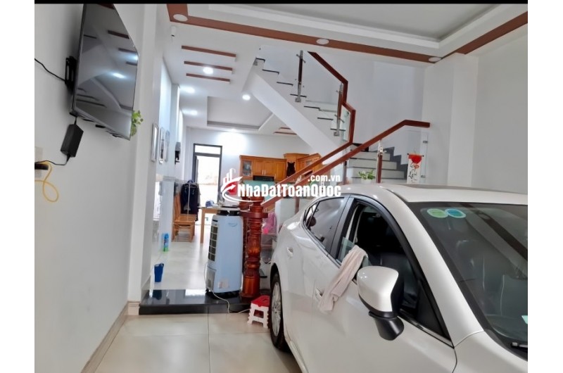 Bán nhà ngõ 9 Trường Thọ, Thủ Đức. 75m2, 3 tầng, 3PN, SH. Giá 6.85  tỷ. LH: 0933125879