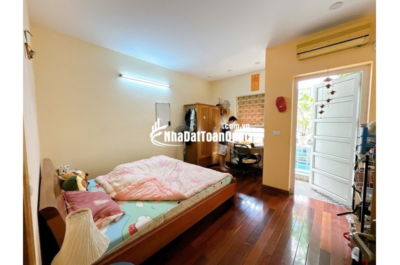 Nhà đẹp 50m 5 tầng phố Bồ Đề, Long Biên, Hà Nội