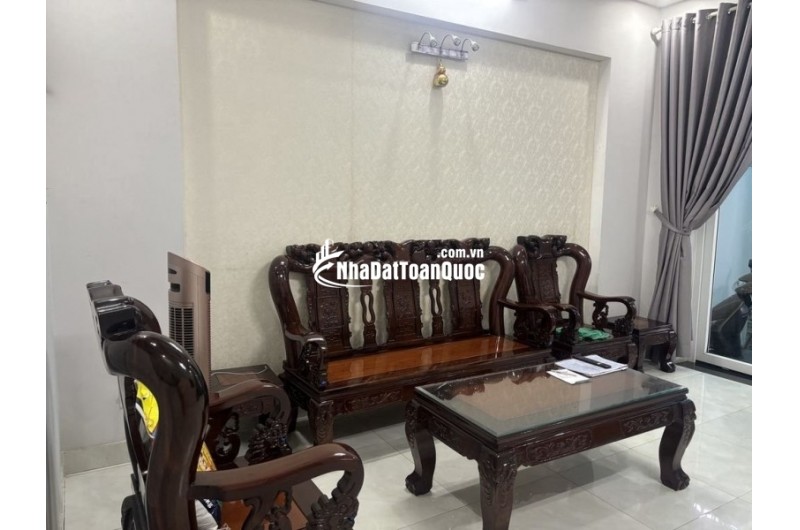 Bán nhà 4 tầng, 4PN, Linh Trung, Thủ Đức. DT 64m2, SH, giá 7.55  tỷ. LH: 0933125879